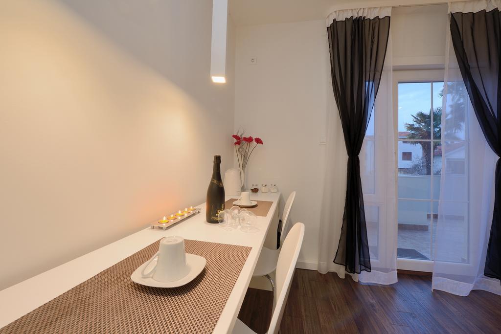 Guest House D&G -I Apartment & Room ซาดาร์ ห้อง รูปภาพ
