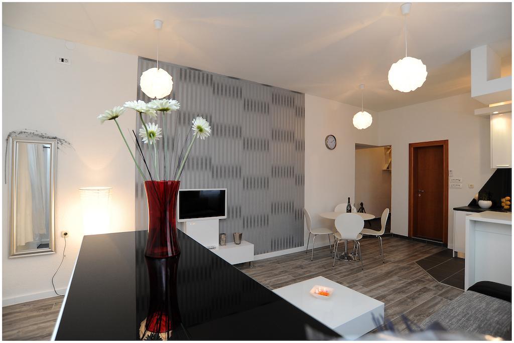 Guest House D&G -I Apartment & Room ซาดาร์ ห้อง รูปภาพ