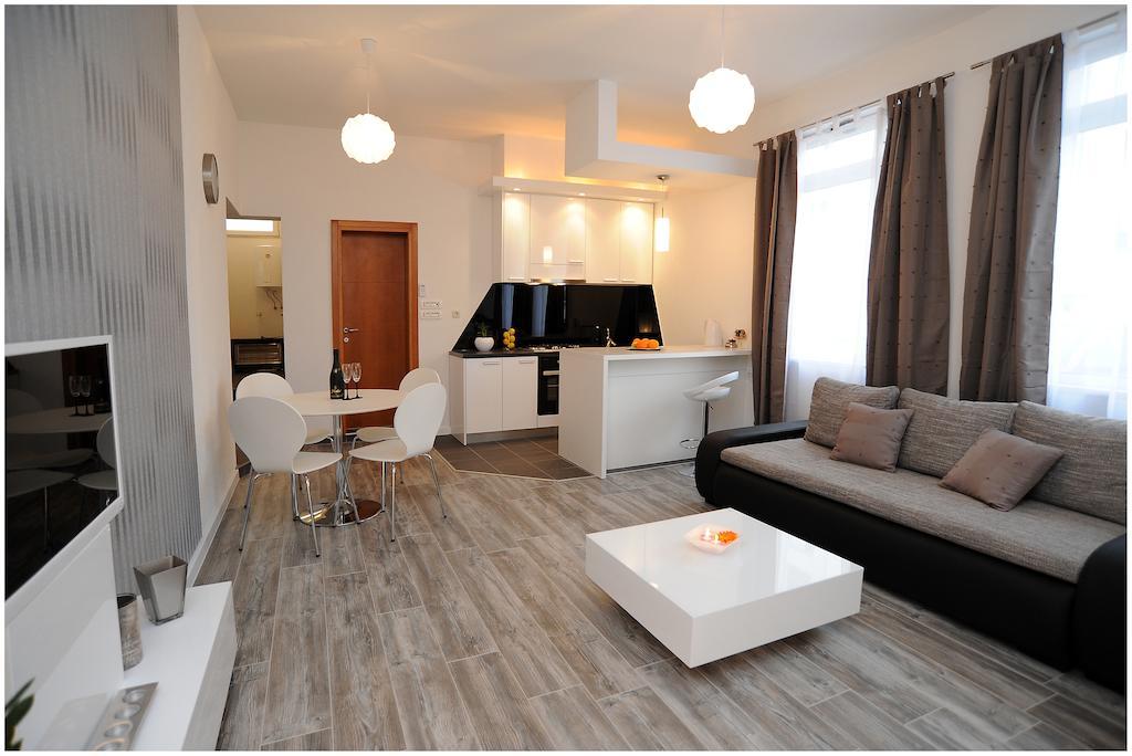 Guest House D&G -I Apartment & Room ซาดาร์ ห้อง รูปภาพ