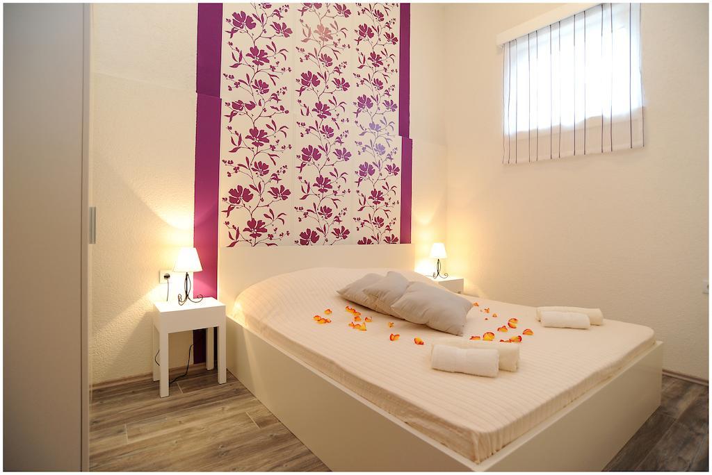 Guest House D&G -I Apartment & Room ซาดาร์ ห้อง รูปภาพ